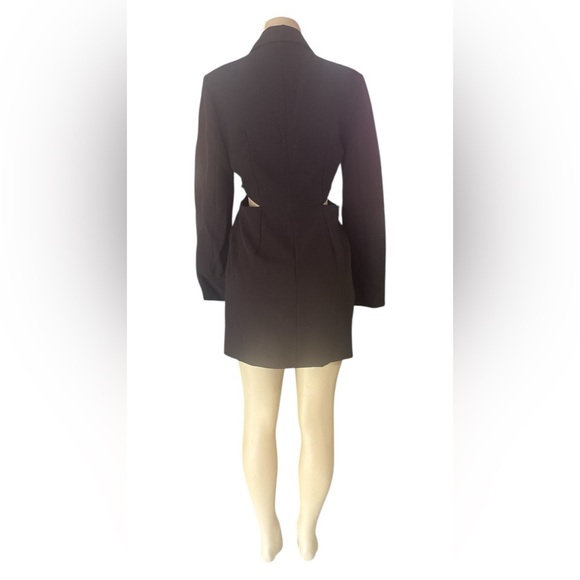 Sleek Black Blazer Jacket for Versatile Style - Picture 4 of 6